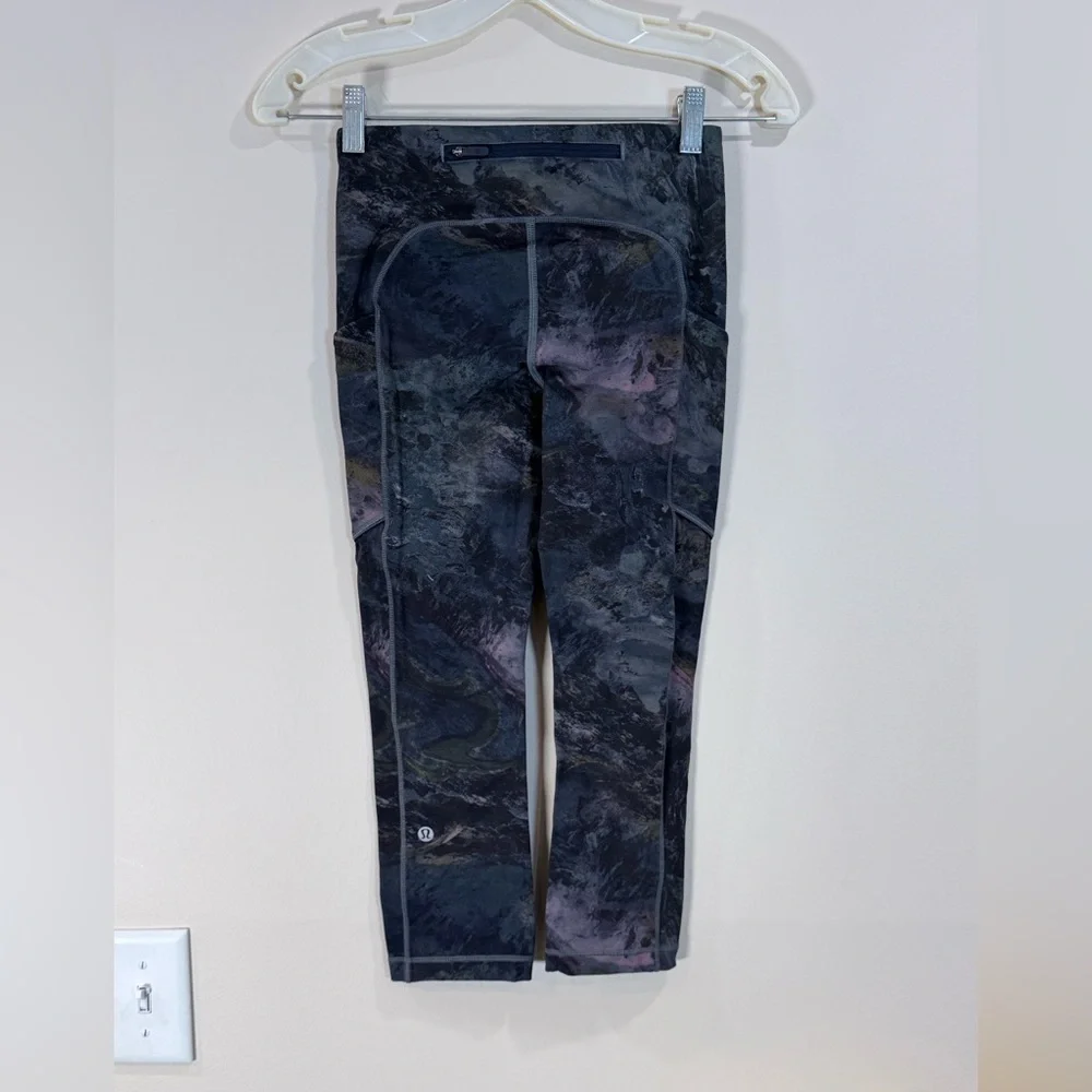 🔥Lululemon Slate Gray Marble-Effect Crop Leggings Women’s Size 2 EC🔥